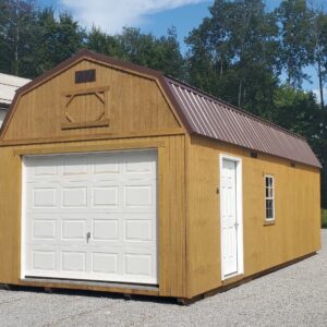 Lofted Garage 12x30 090